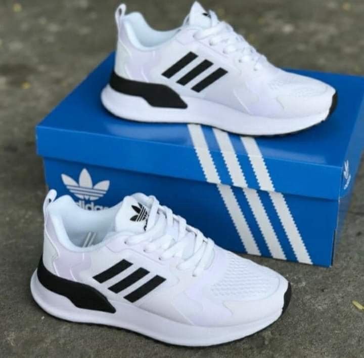 Sports Shoes